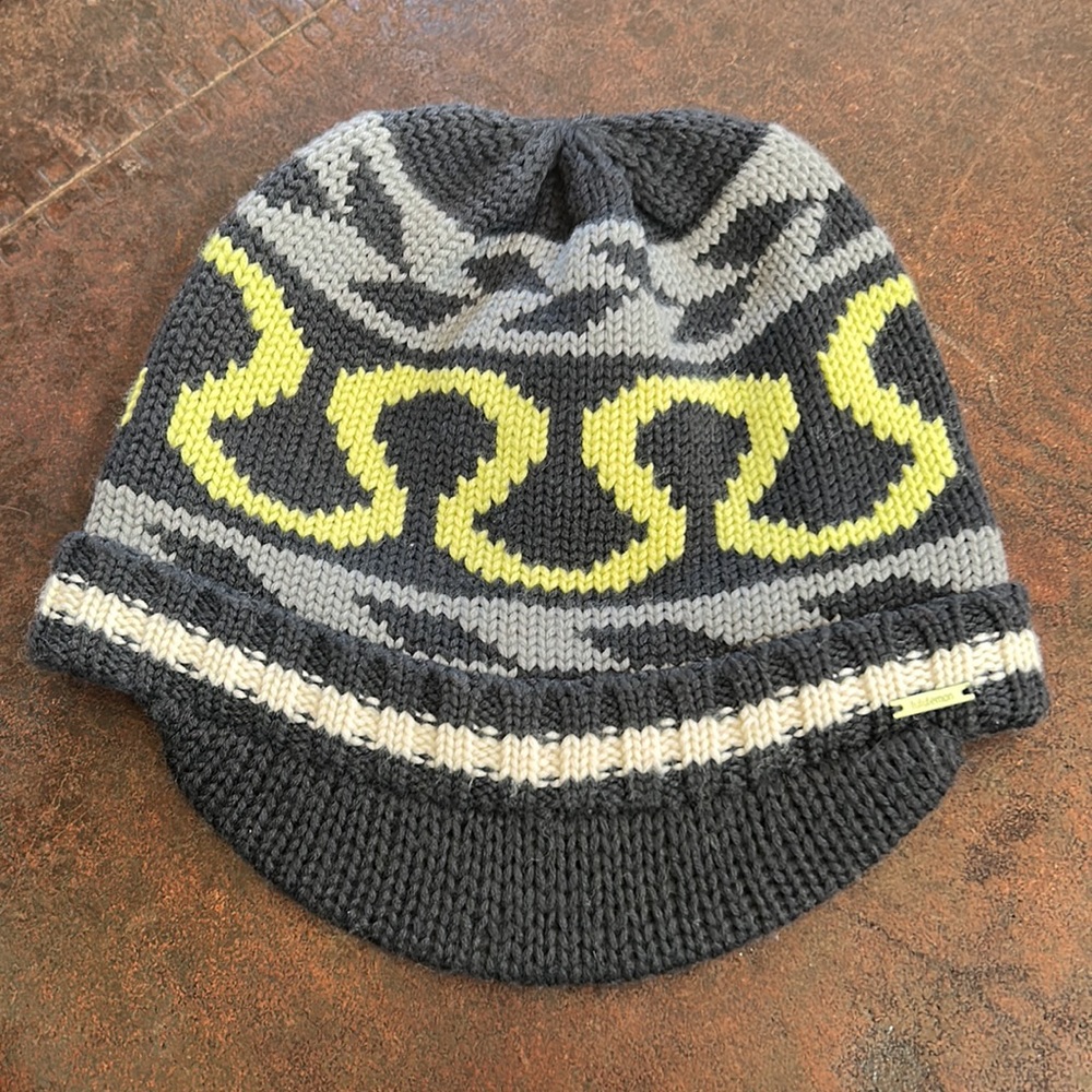 Rare Lululemon Knit Brimmed Beanie Hat
